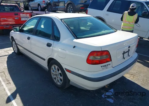 2000 Volvo S40 A/As from USA, damaged, VIN YV1VS2550YF504969